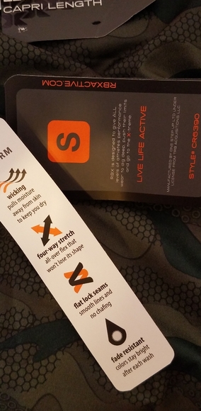 Camo Print Capri Leggings - Picture 4 of 4